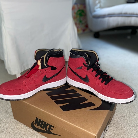 Nike Air Jordan 1 - Picture 2 of 5